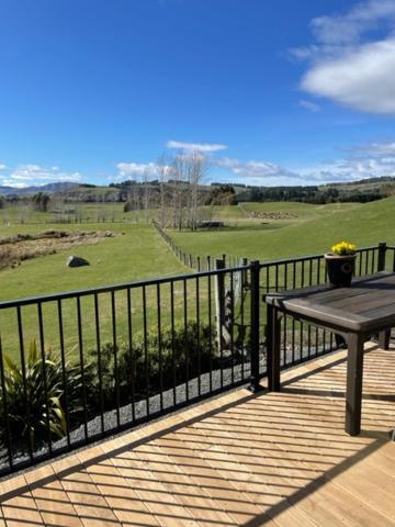 Boutique Tiny House - Te Anau Country Accommodation Екстер'єр фото