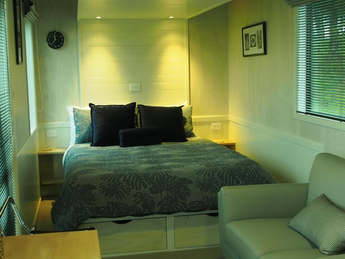 Boutique Tiny House - Te Anau Country Accommodation Екстер'єр фото